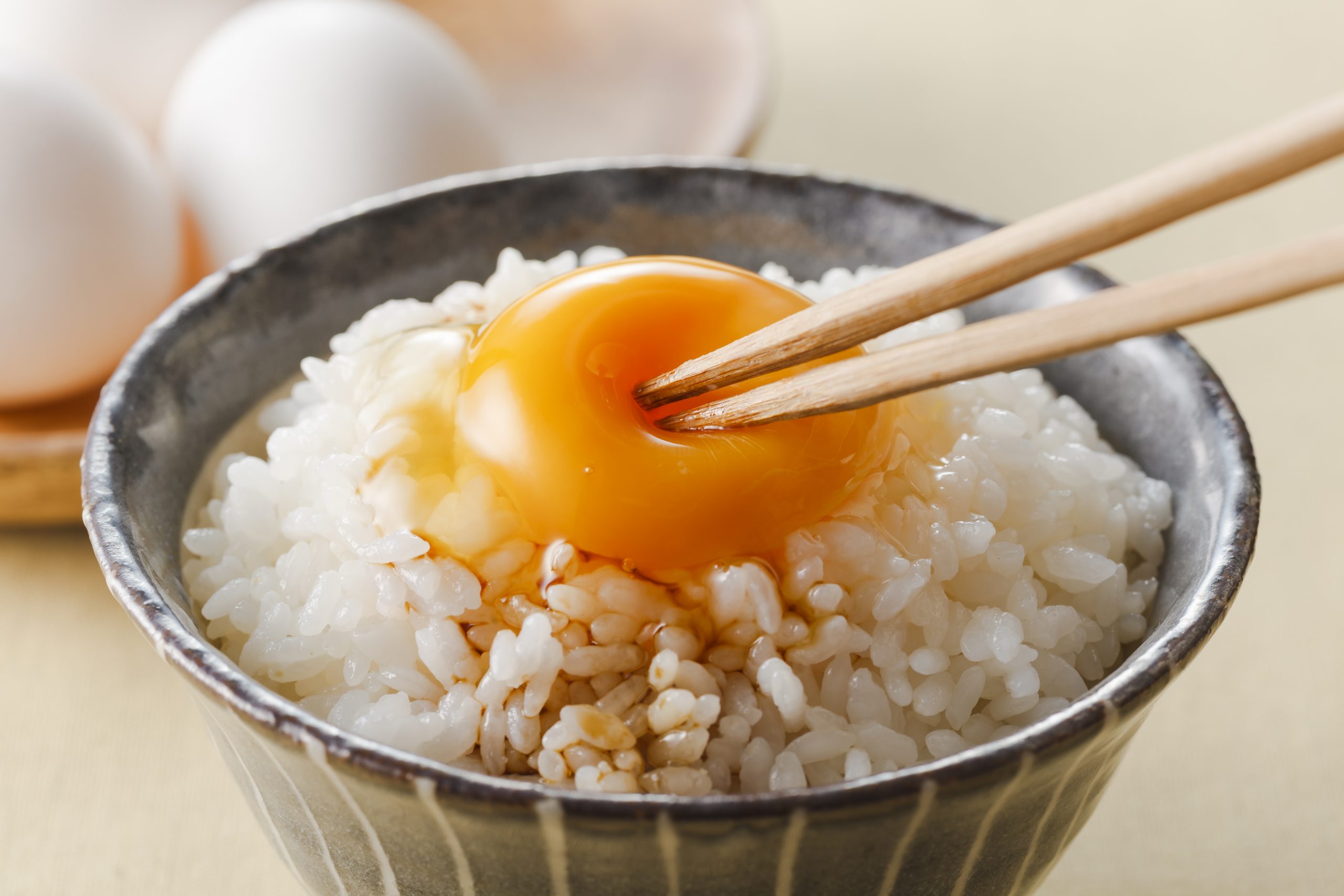 Tamego kake gohan eggs and rice Nishihama © Shutterstock