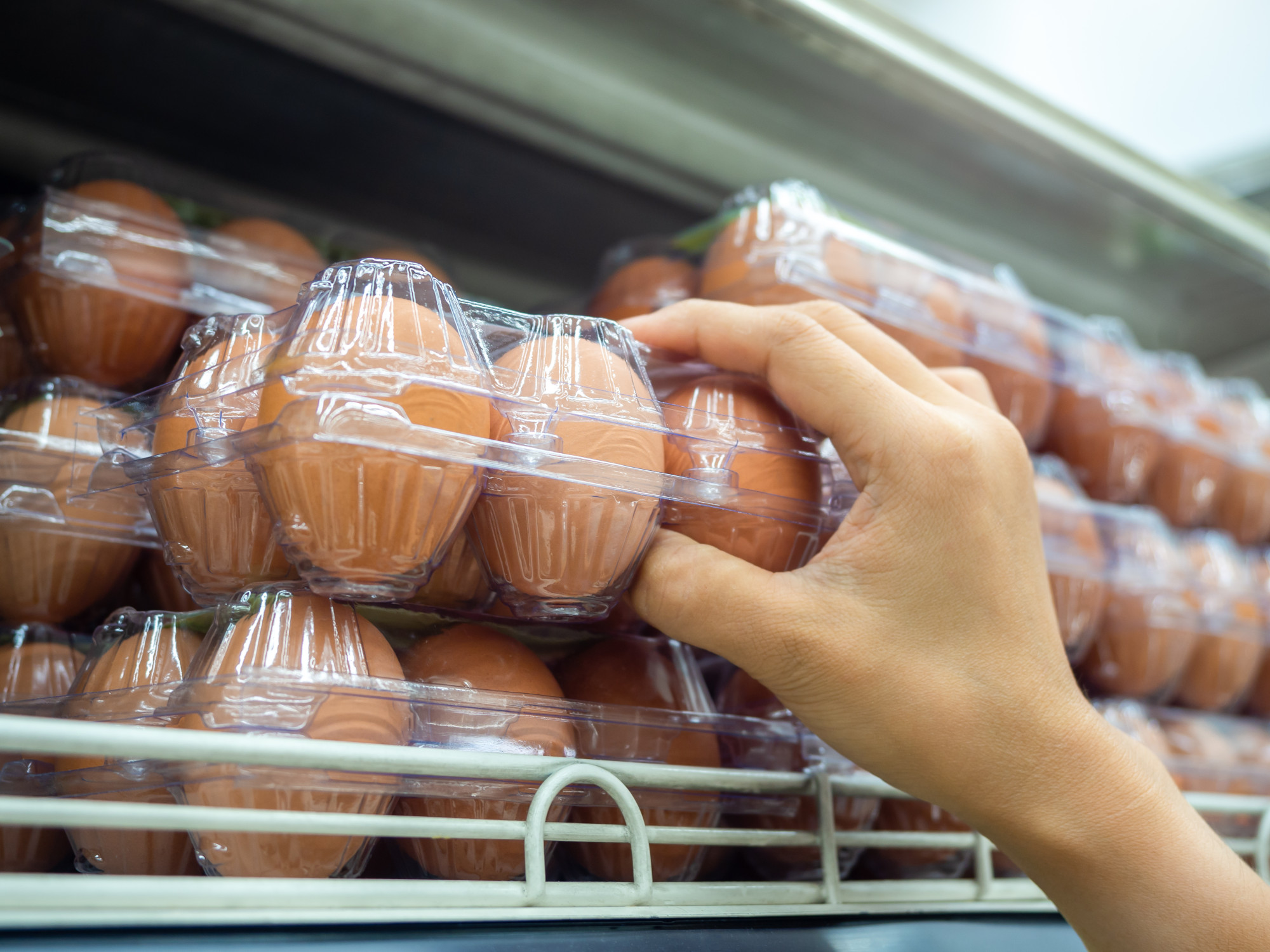 specialty eggs in packaging tete_escape © Shutterstock